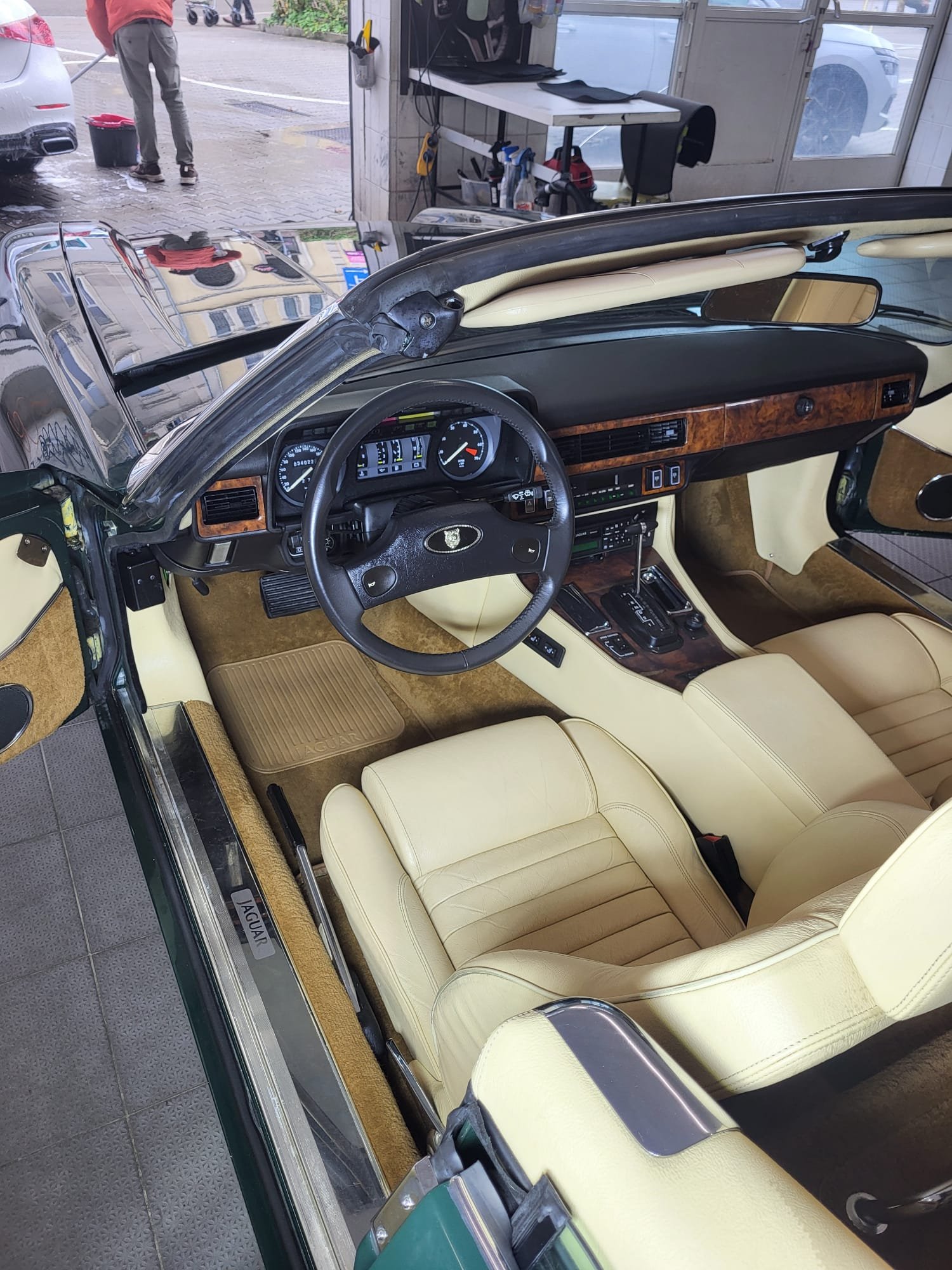 Armaturenbrettreinigung 4